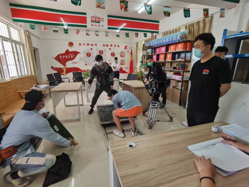 追星女孩心理学分析报告：文安县广告片拍摄公司揭秘饭圈应援式传播逻辑